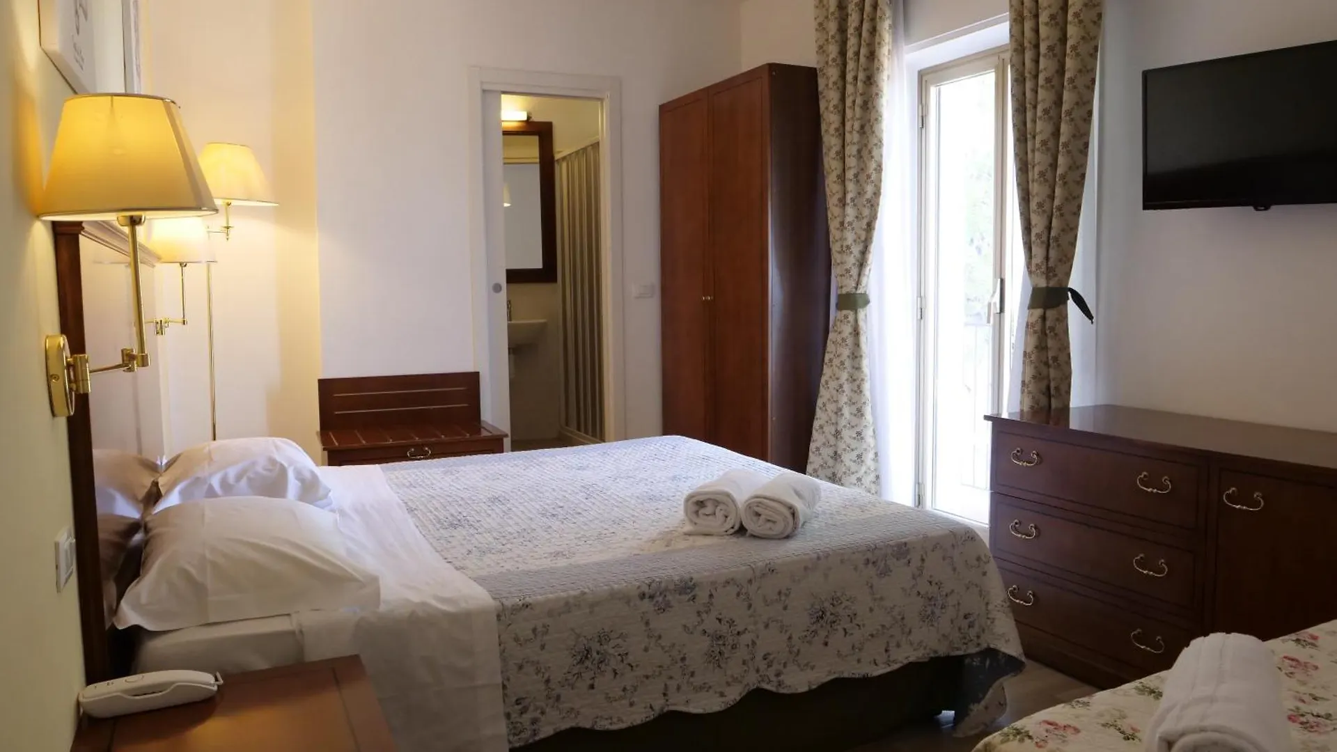 Hotel Elios Tao Taormina 3*,  Italy