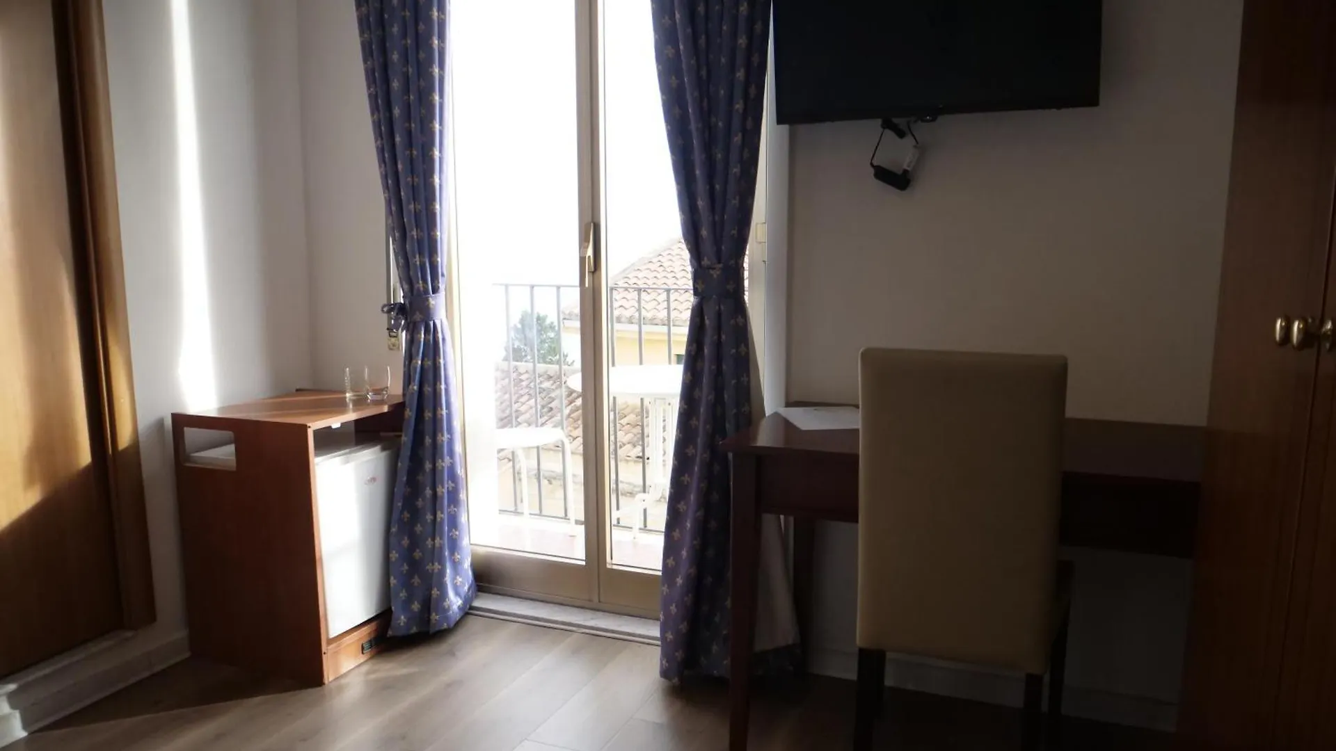 Hotel Elios Tao Taormina 3*,  Italy